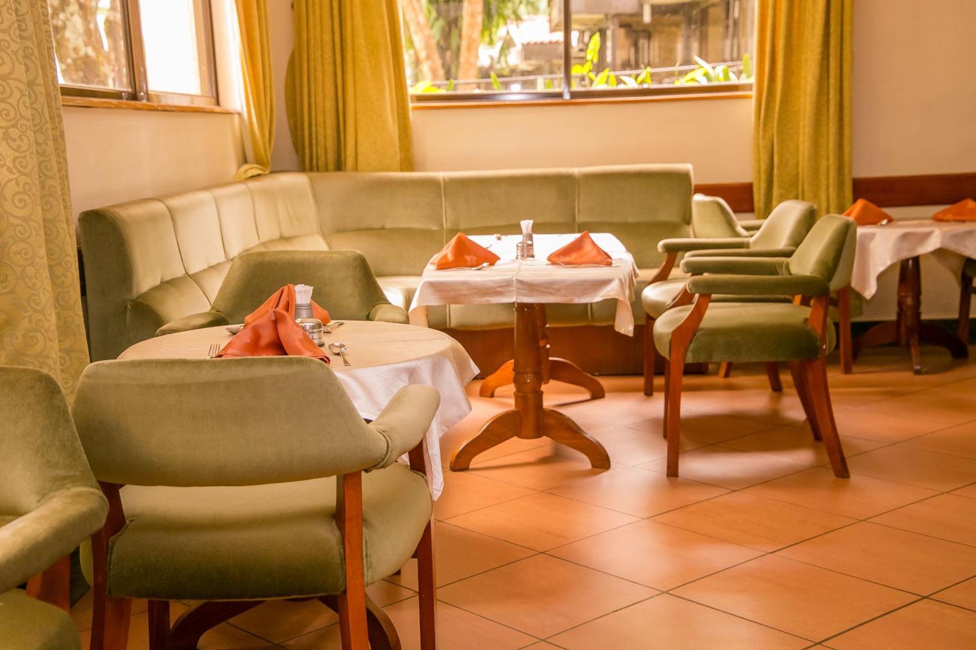 Green Hills Hotel Nyeri Extérieur photo